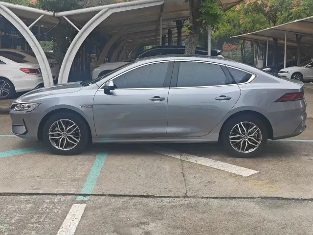 BYD Qin PLUS — Фото автомобиля 3