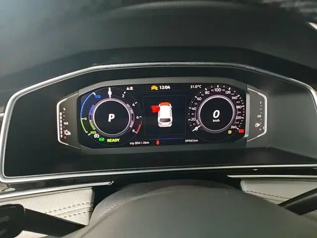 Volkswagen Tiguan L PHEV — Фото автомобиля 11