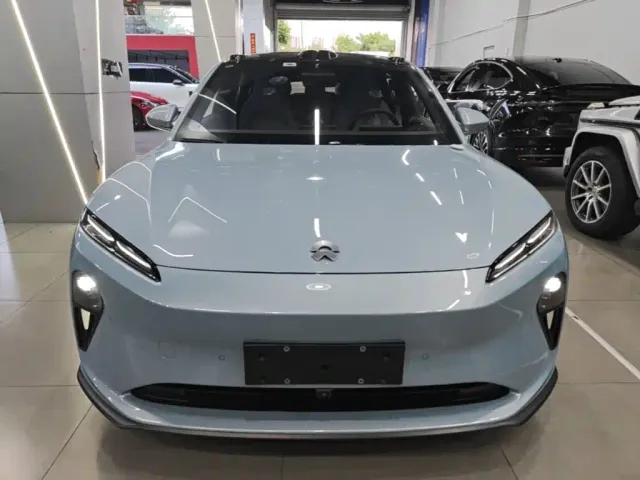 Nio ET5 Touring — Фото автомобиля 2