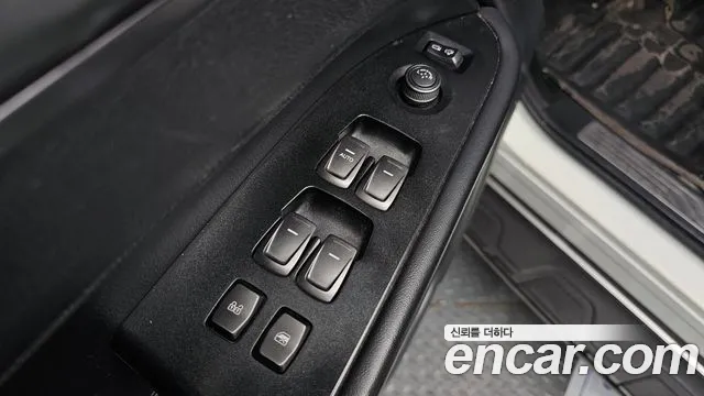 KG_Mobility_Ssangyong Rexton Новый Rexton Sport Khan Дизель 2.2 4WD — Фото автомобиля 18