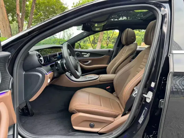 Mercedes-Benz E-Class — Фото автомобиля 6