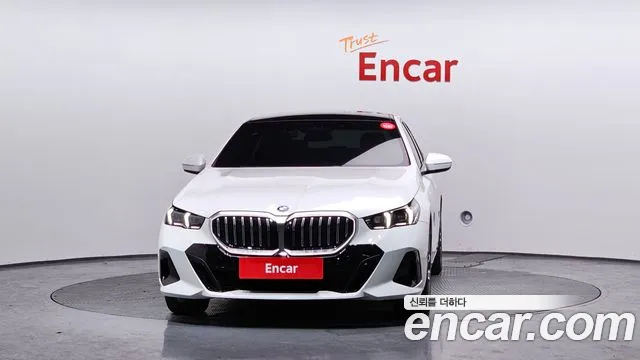BMW 5-Series — Фото автомобиля 3