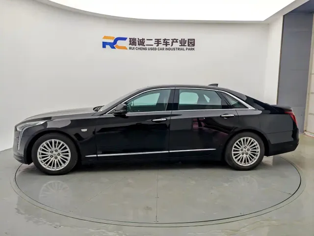 Cadillac CT6 — Фото автомобиля 3
