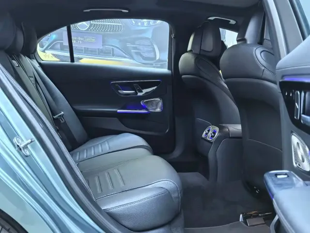 Mercedes-Benz C-Class — Фото автомобиля 23