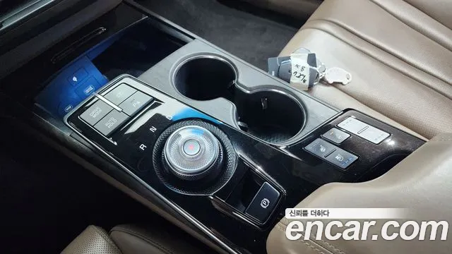 Kia K8 K8 Hybrid — Фото автомобиля 9