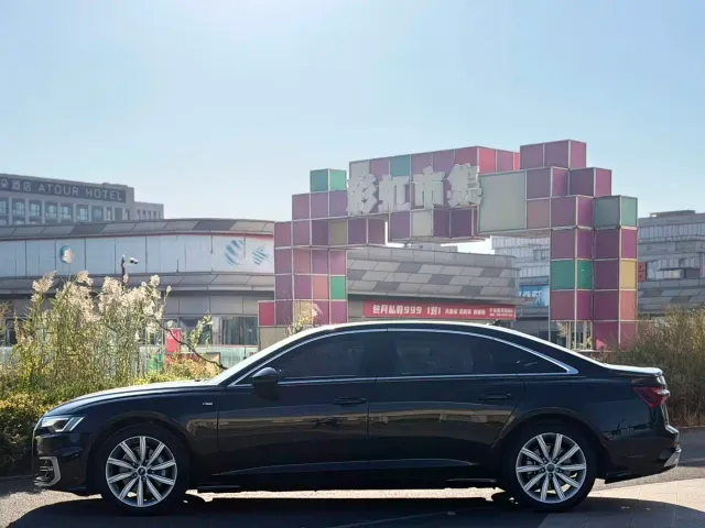 Audi A6L — Фото автомобиля 4
