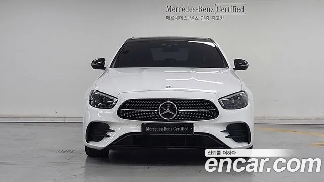 Mercedes-Benz E-Class — Фото автомобиля 2