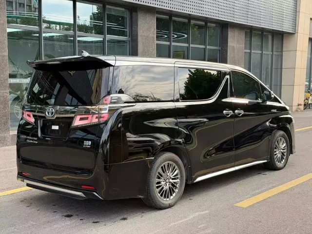 Toyota Vellfire — Фото автомобиля 6