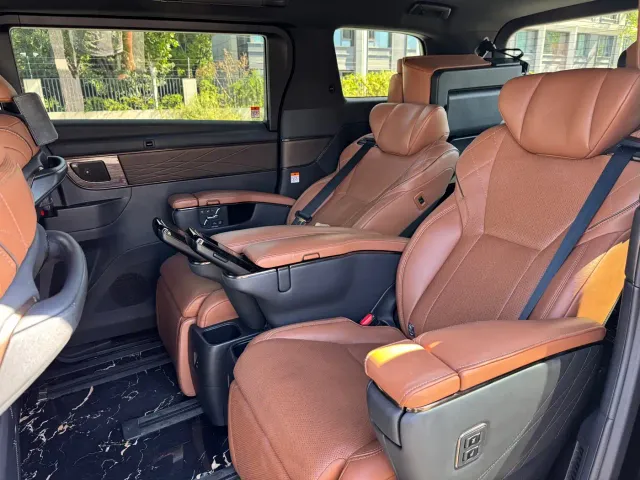 Toyota Alphard — Фото автомобиля 11