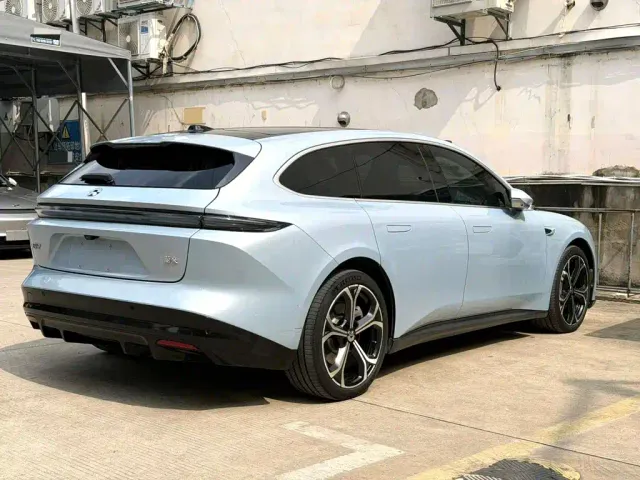 Nio ET5 Touring — Фото автомобиля 3