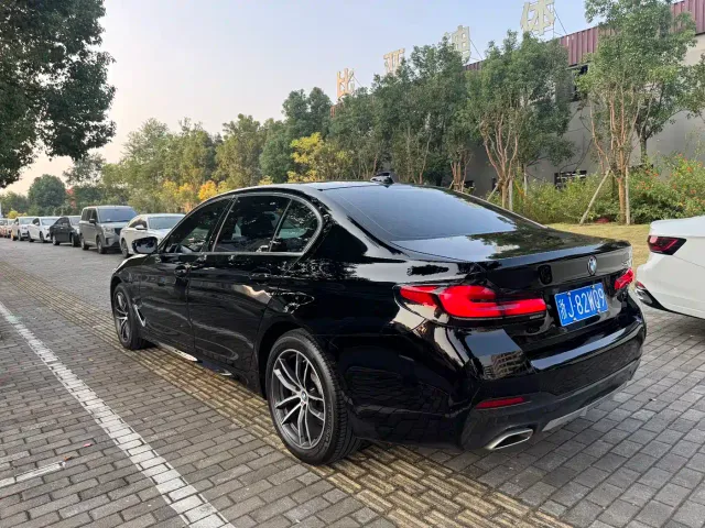 BMW 5 Series — Фото автомобиля 7