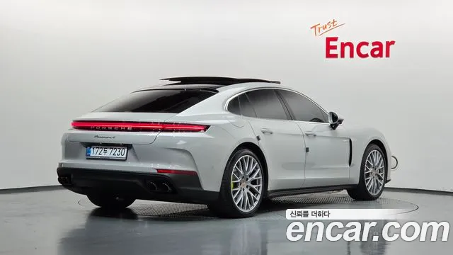 Porsche Panamera — Фото автомобиля 2