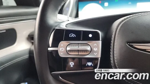 Genesis G90 Бензин 3.5 турбо AWD — Фото автомобиля 11