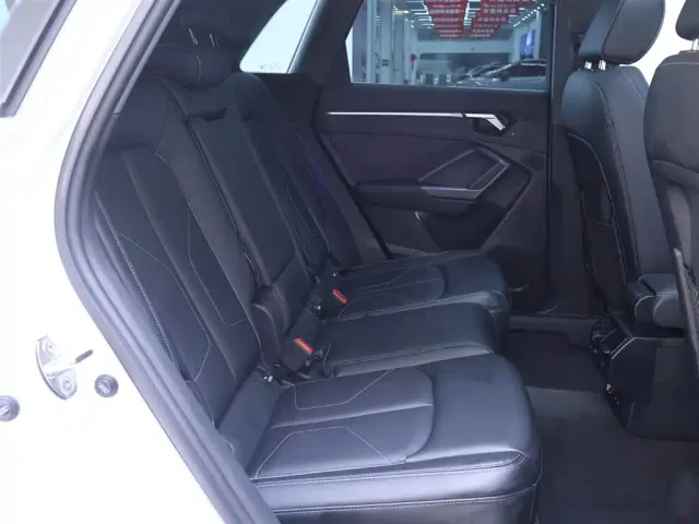 Audi Q3 — Фото автомобиля 21