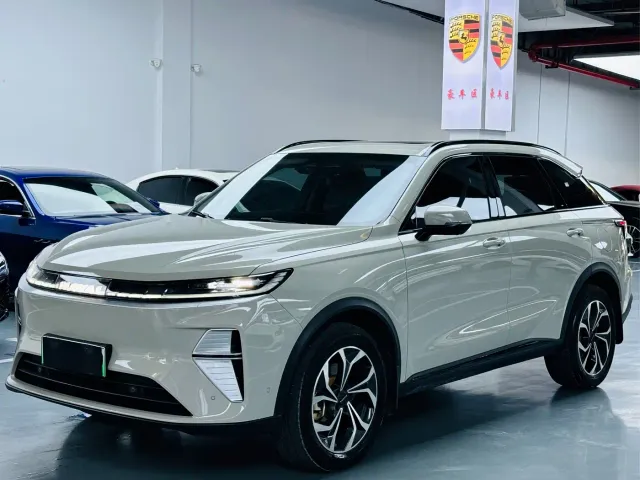 Фотография автомобиля — Haval Xiaolong MAX