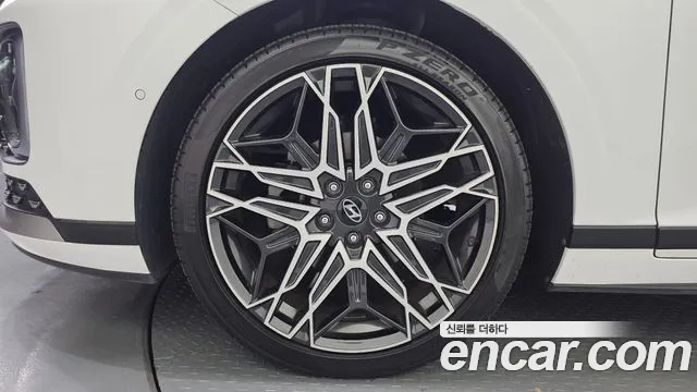 Hyundai Grandeur GN7 — Фото автомобиля 5