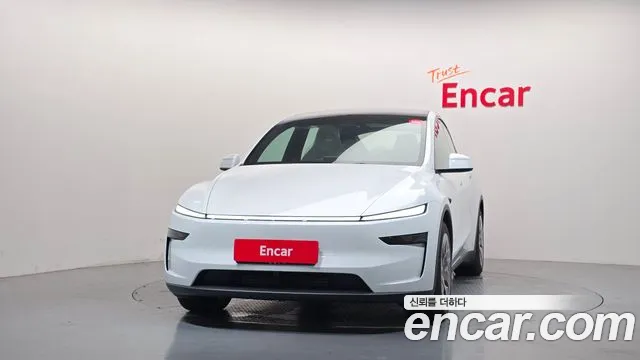 Tesla Model Y — Фото автомобиля 3