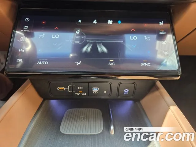 Hyundai Grandeur Grandeur (GN7) 2.5 Бензин 2WD — Фото автомобиля 14