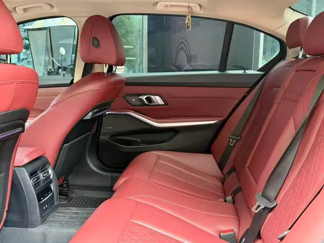 BMW 3 Series — Фото автомобиля 6