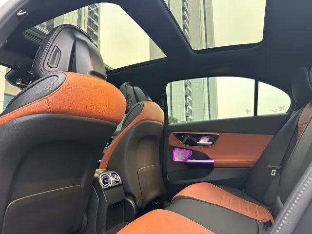 Mercedes-Benz C-Class — Фото автомобиля 8