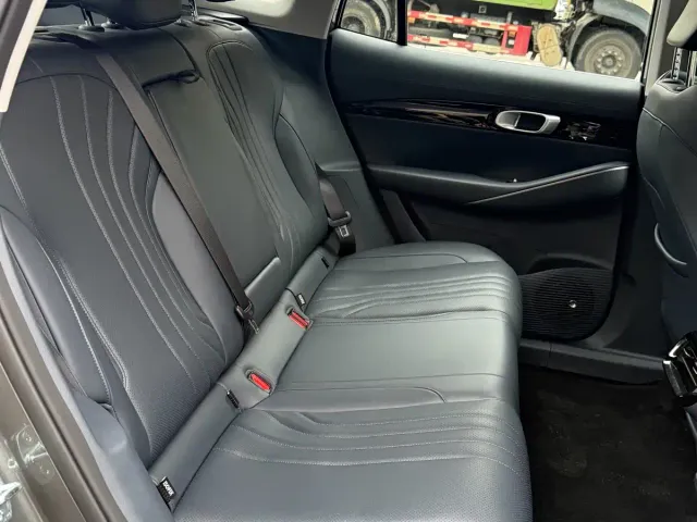 Geely Galaxy E5 — Фото автомобиля 12