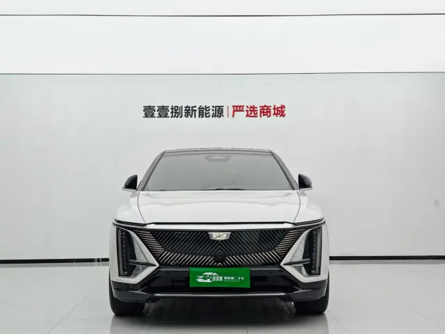 Cadillac Lyriq — Фото автомобиля 2