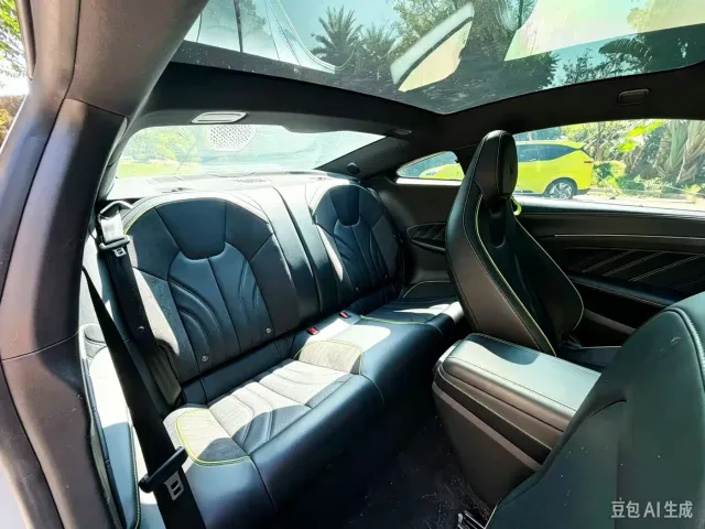 Hozon Neta GT — Фото автомобиля 6