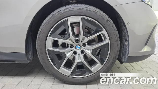 BMW 5-Series — Фото автомобиля 20