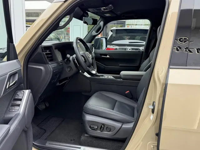 Lexus GX — Фото автомобиля 4