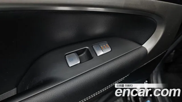 Genesis G70 — Фото автомобиля 25