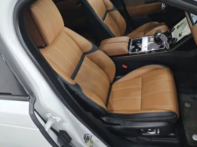 Land Rover Range Rover Velar — Фото автомобиля 24