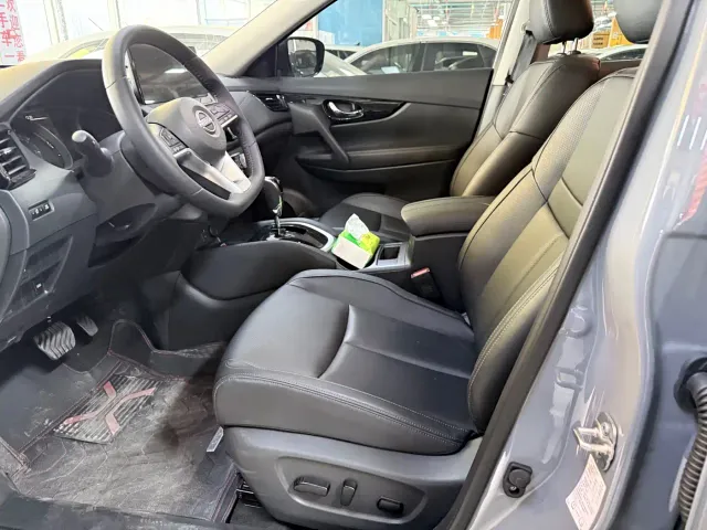Nissan X-Trail — Фото автомобиля 10