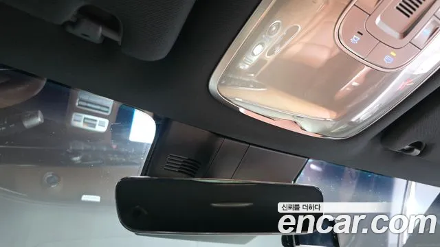 Genesis GV70 — Фото автомобиля 25
