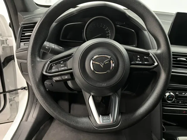 Mazda CX-4 — Фото автомобиля 15