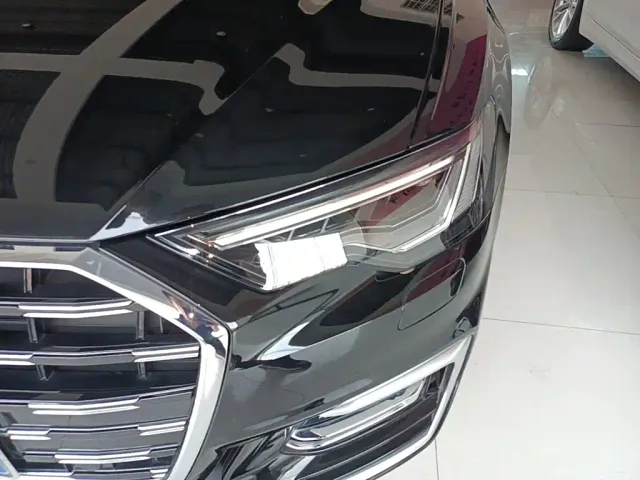 Audi A6L — Фото автомобиля 23