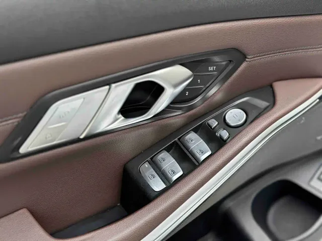 BMW 3 Series — Фото автомобиля 19