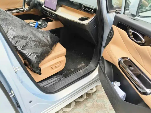 GAC Trumpchi E8 — Фото автомобиля 13