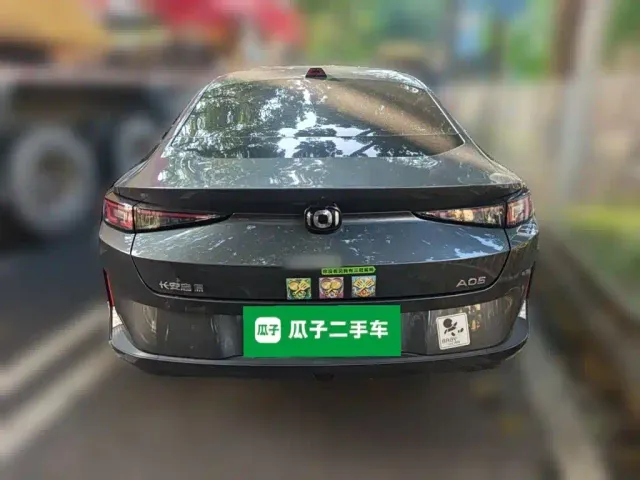 Changan Qiyuan A05 — Фото автомобиля 3