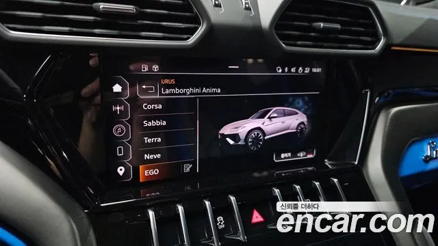 Lamborghini Urus — Фото автомобиля 17