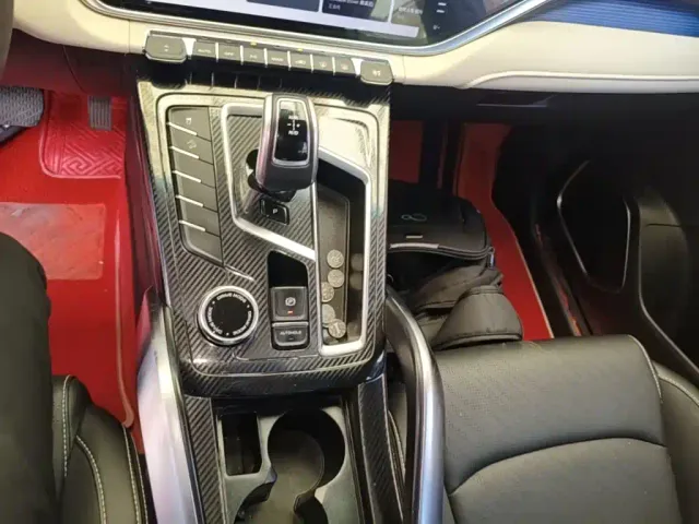 Geely Boyue — Фото автомобиля 13