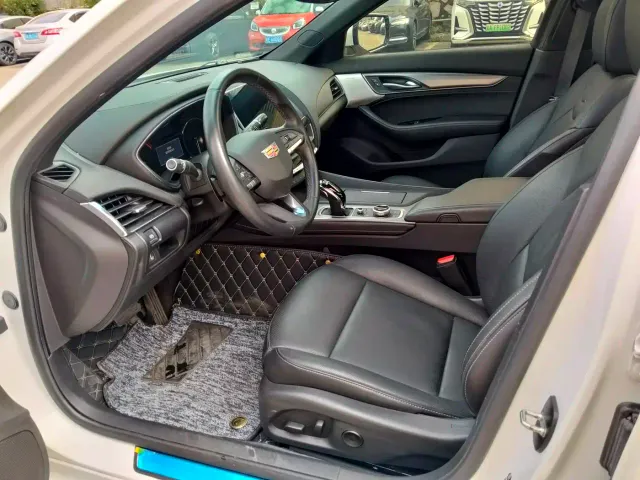 Cadillac CT5 — Фото автомобиля 5
