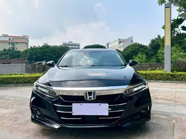 Honda Accord — Фото автомобиля 2