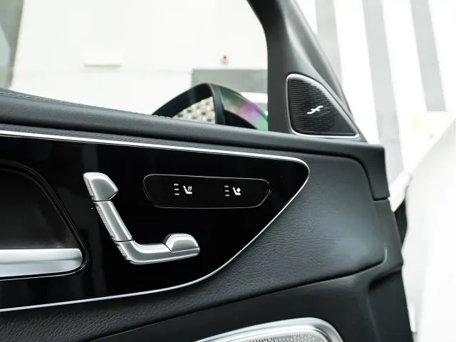 Mercedes-Benz C-Class — Фото автомобиля 13