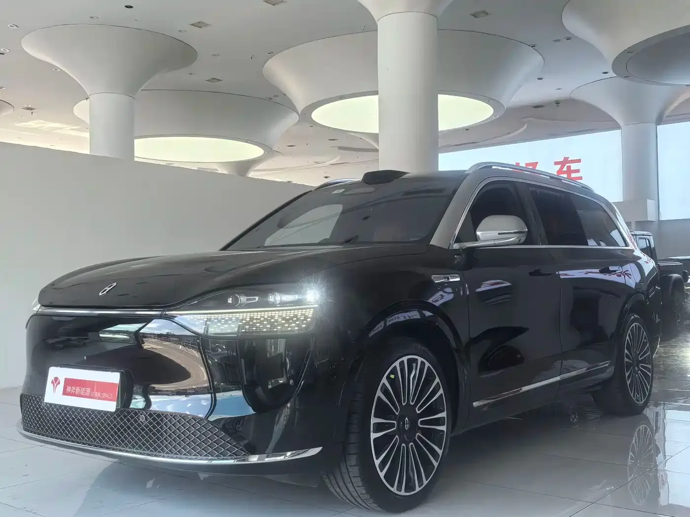 Фотография автомобиля — AITO Wenjie AITO M9