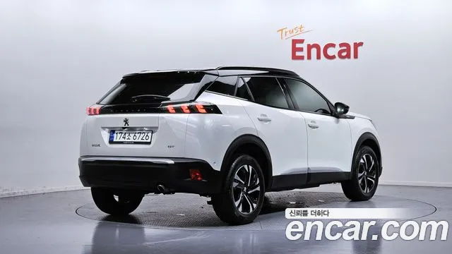 Peugeot 2008 — Фото автомобиля 2