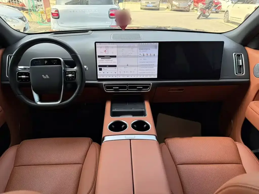 Li Auto Li Xiang L9 2023 Model Pro — Фото автомобиля 14