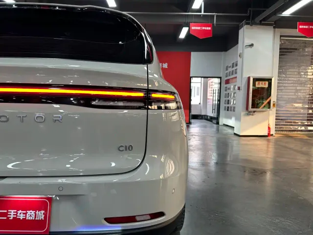 Leapmotor C10 — Фото автомобиля 11