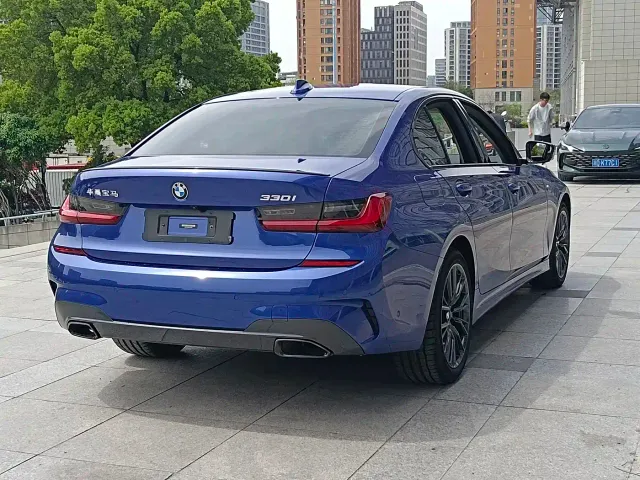 BMW BMW 3 Series 2021 330i M Sport Night Edition — Фото автомобиля 8