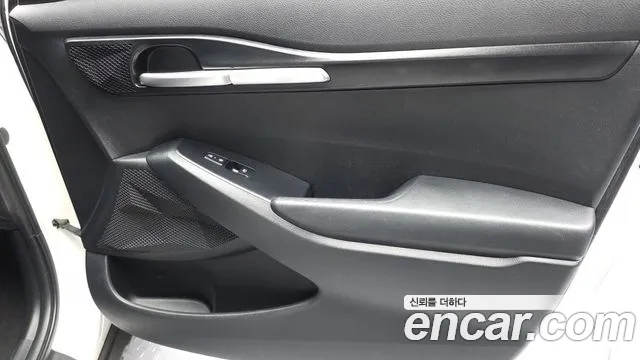 Kia Seltos — Фото автомобиля 13