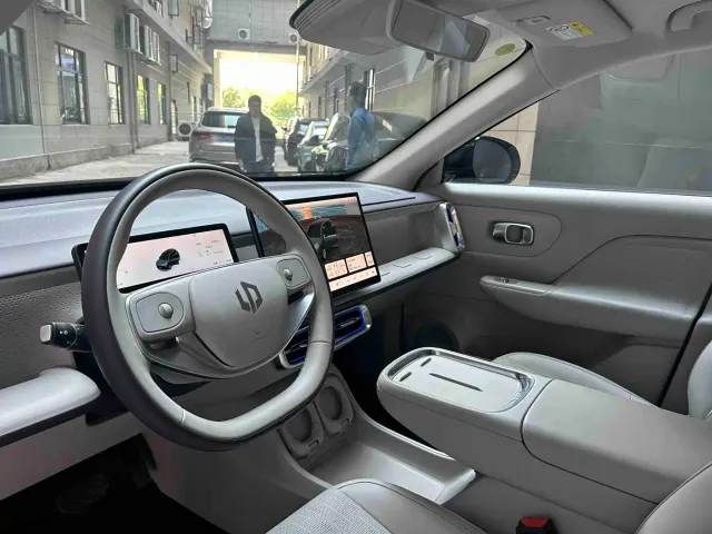 Leapmotor B10 — Фото автомобиля 17